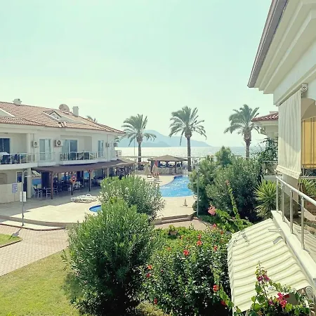 Sunset Club Sea House Beachfront & Sea View * فتحية